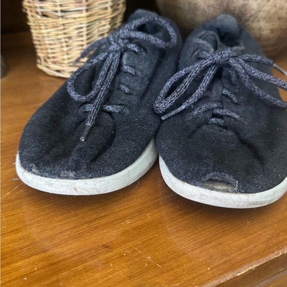 Allbirds Black Sneakers - Picture 8 of 8